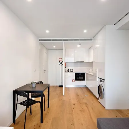 Casa Encantadora Fonte Nova * أفيرو